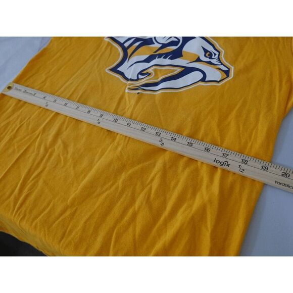 Roman Josi Nashville Predators Fanatics Authentic Player Name & Number T-Shirt M - Picture 9 of 10
